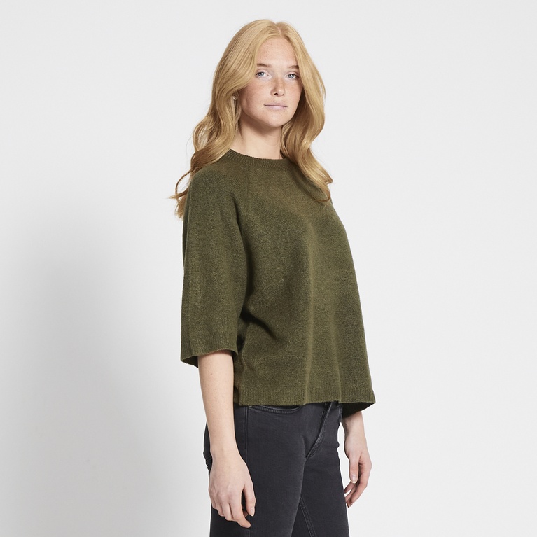 Strikket genser "Knitted Tee"